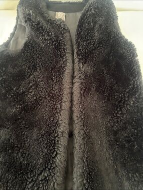 Vince Camuto Black Faux Shearling Vest